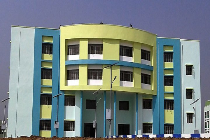 https://cache.careers360.mobi/media/colleges/social-media/media-gallery/17177/2020/8/21/Campus of Ramkrishna Mahato Government Engineering College Purulia_Campus-View.jpeg